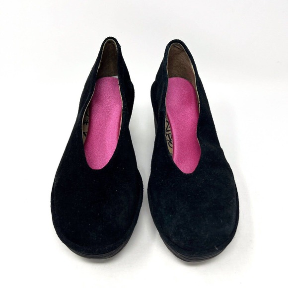 Fly London Black Wedges - Picture 4 of 10